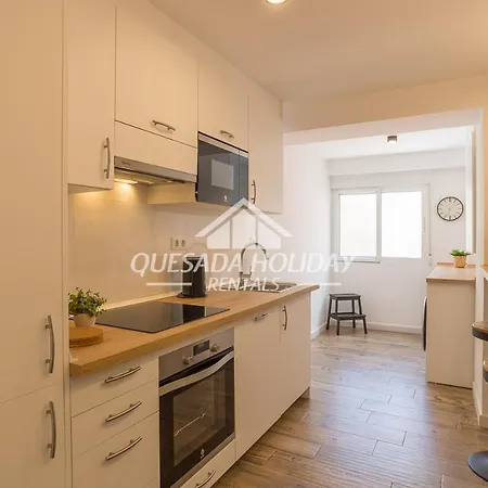 Beautiful 1 In Town Centre 3 Beds For 6 People トレビエハ