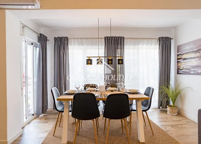 Beautiful 1 In Town Centre 3 Beds For 6 People *